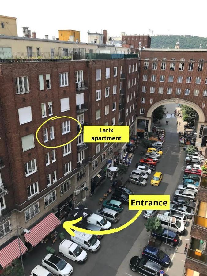 Larix Apartman Boedapest Buitenkant foto